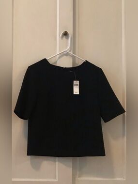 NWOT - Black Banana Republic Quilted Top